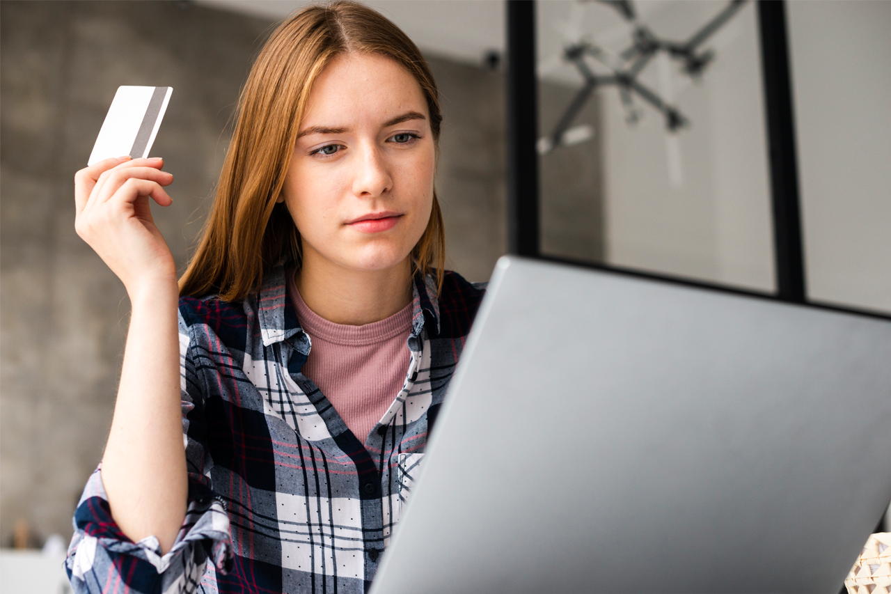 Мошенники украли деньги с карты: что делать.